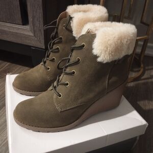New Directions Olive Lace-Up Boots with Faux Fur